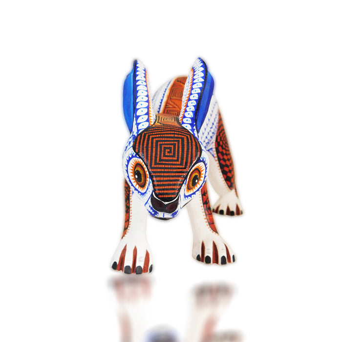 Job Luna: Stunning Bunny Sculpture