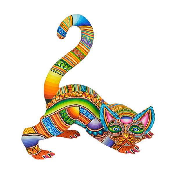 Magaly Fuentes: Playful Cat Woodcarving