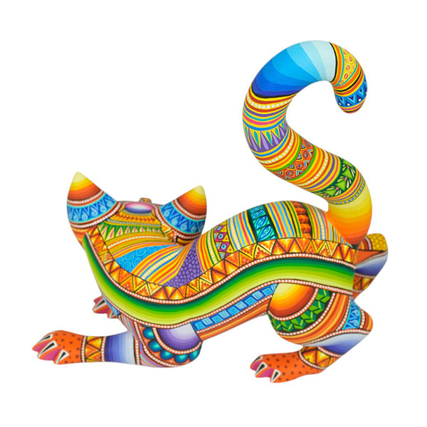 Magaly Fuentes: Playful Cat Woodcarving