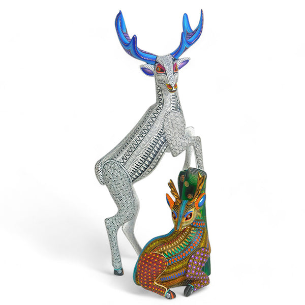 Manuel Cruz: One Piece Sculpture Deer & Fawn