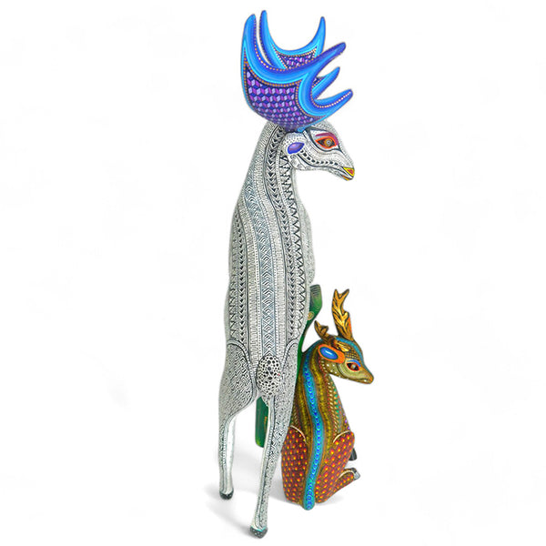 Manuel Cruz: One Piece Sculpture Deer & Fawn