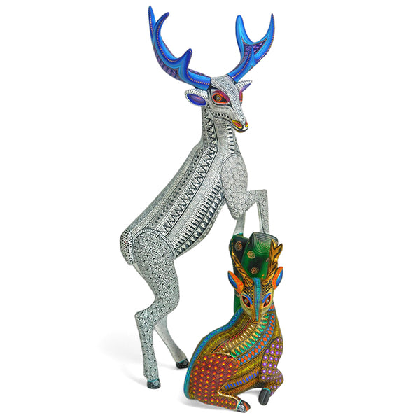 Manuel Cruz: One Piece Sculpture Deer & Fawn