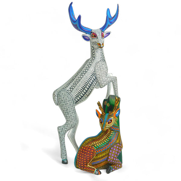 Manuel Cruz: One Piece Sculpture Deer & Fawn