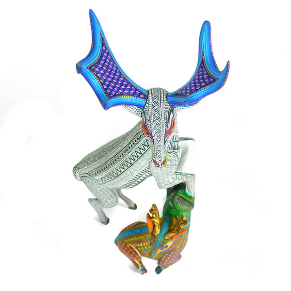 Manuel Cruz: One Piece Sculpture Deer & Fawn