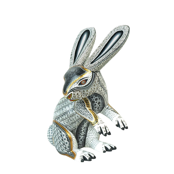 Manuel Cruz: Exquisite Little Rabbit Woodcarving