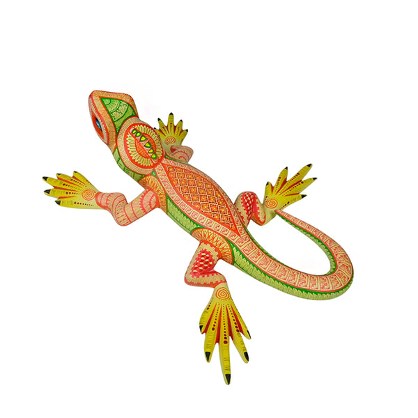 Maricela Hernandez: Exquisite Iguana Sculpture