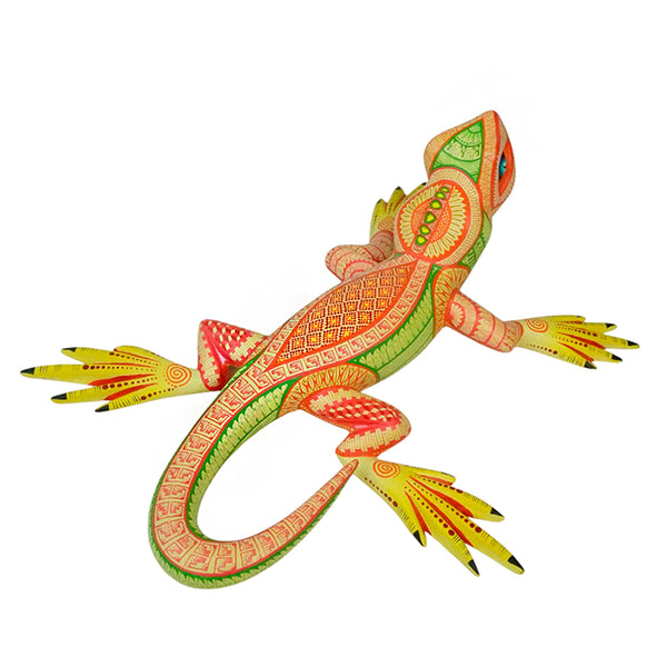 Maricela Hernandez: Exquisite Iguana Sculpture