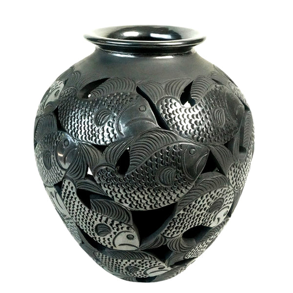 Matias Reyes: Museum Quality Barro Negro Fish Olla
