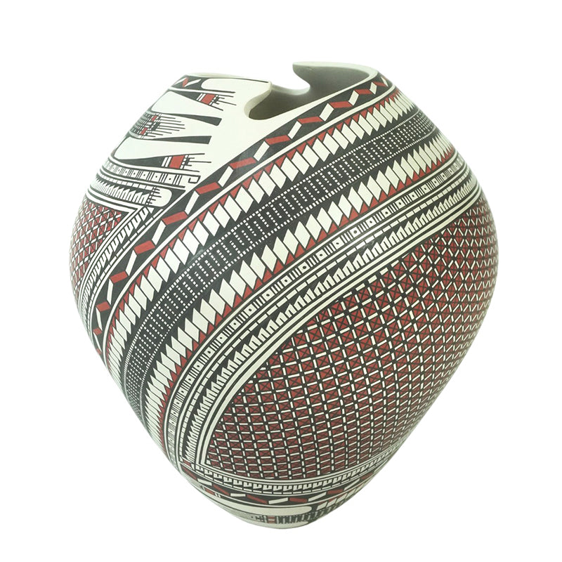 Mirna Hernandez: Beautiful Cuadritos Olla Pottery