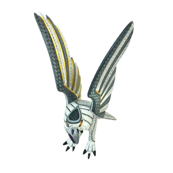 Neri & Soledad Cruz: Superb Falcon Woodcarving