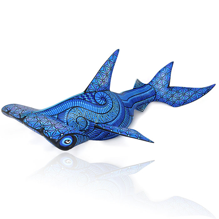 (LYWY ) Nicolas Morales: Great Hammerhead Shark Woodcarving