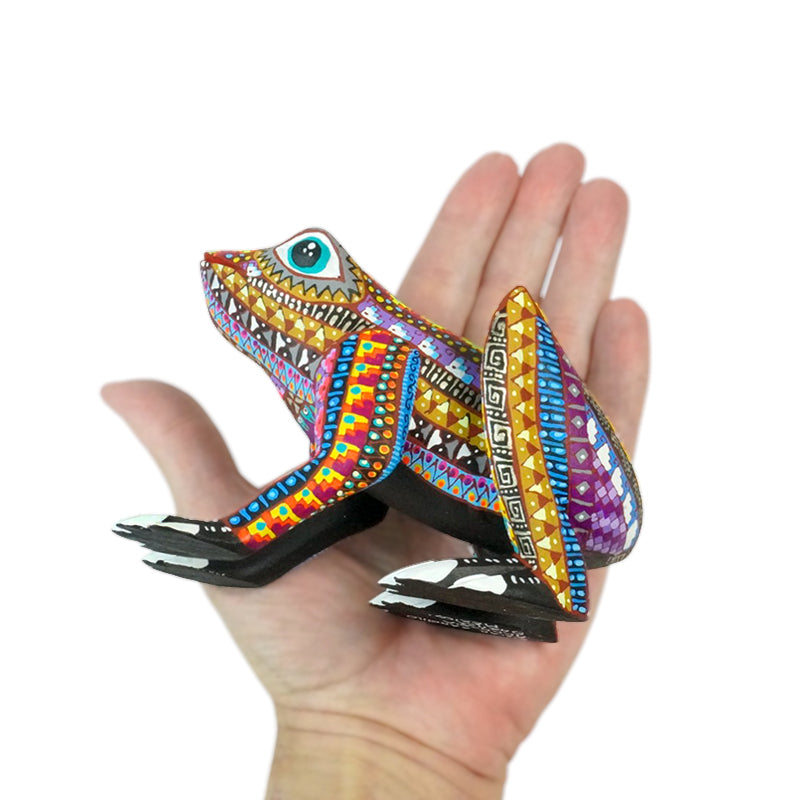 Oscar Carrillo: Good Luck Frog Woodcarving