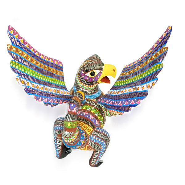 Oscar Carrillo: Little Griffin Woodcarving