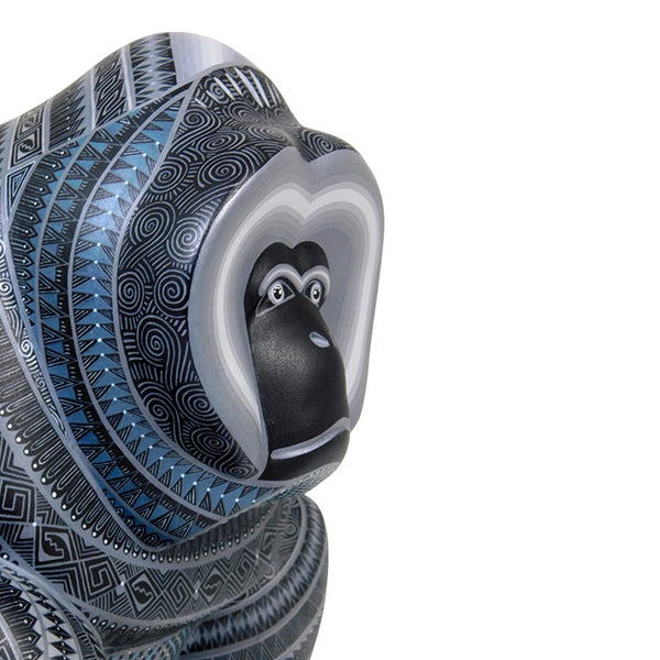 Pedro Carreno: Stunning Orangutan Woodcarving