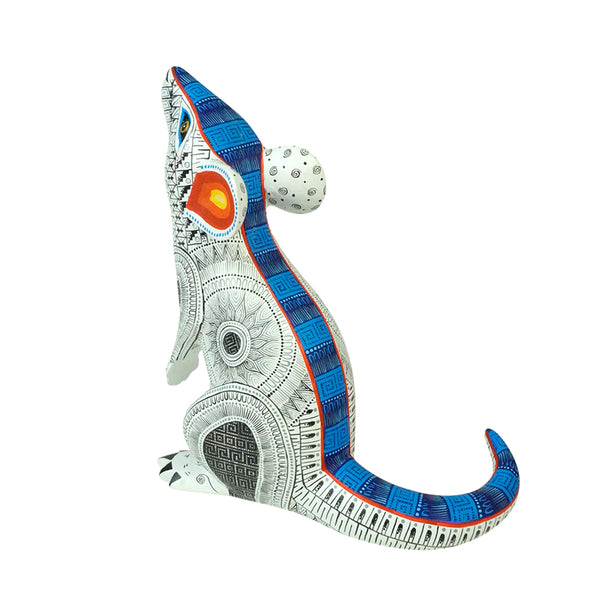 Rocio Fabian: Mouse Woodcarving