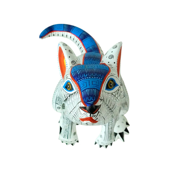 Rocio Fabian: Mouse Woodcarving