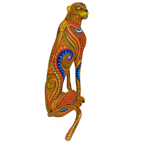 Tribus Mixes: Cheetah Woodcarving