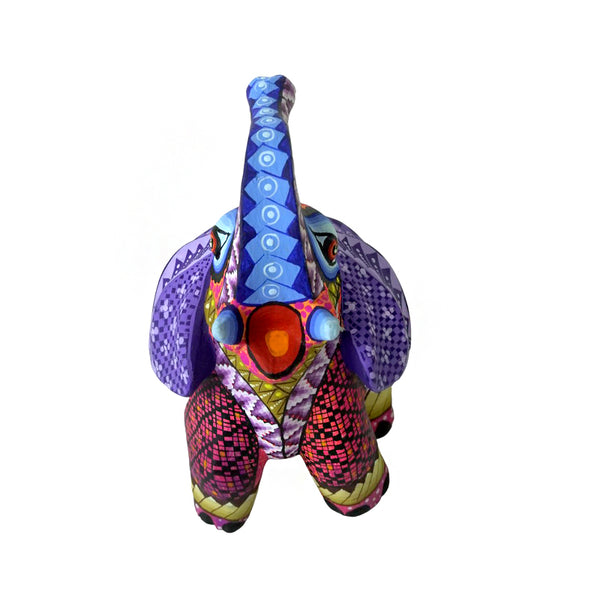 Veronica Calvo: Baby Elephant Sculpture