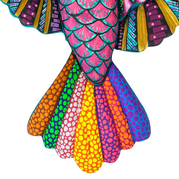 Veronica Calvo: Wall Hanging Hummingbird Woodcarving