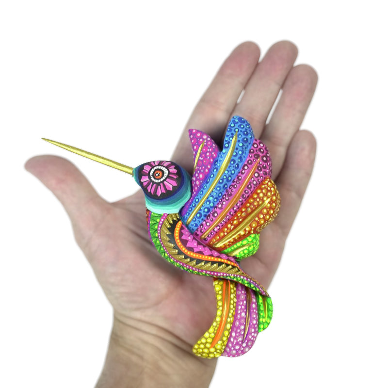 Veronica Calvo: Little Wall Hummingbird Woodcarving