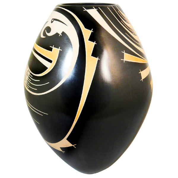 Betty Quezada: Tall Macaw Mata Ortiz Pot