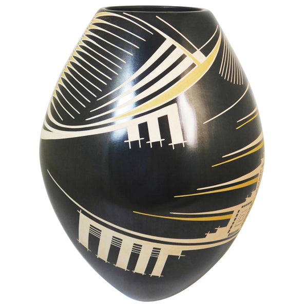 Betty Quezada: Tall Macaw Mata Ortiz Pot