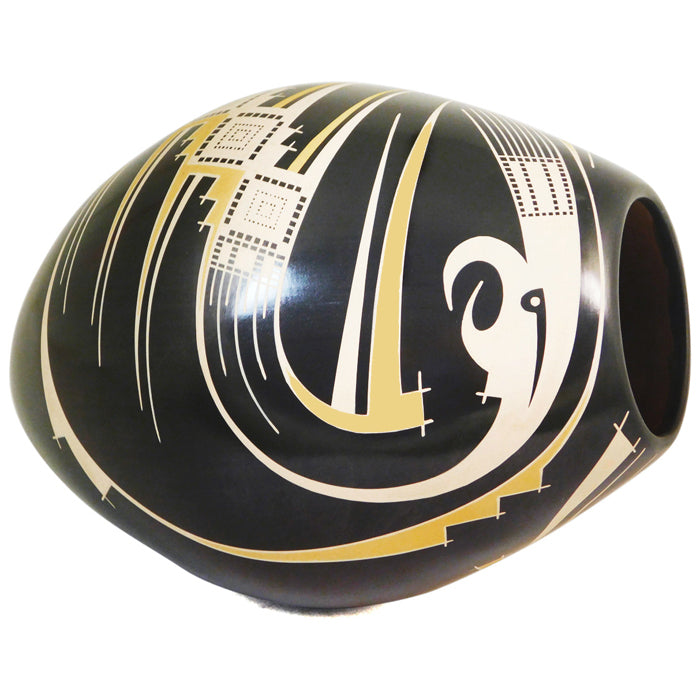 Betty Quezada: Tall Macaw Mata Ortiz Pot