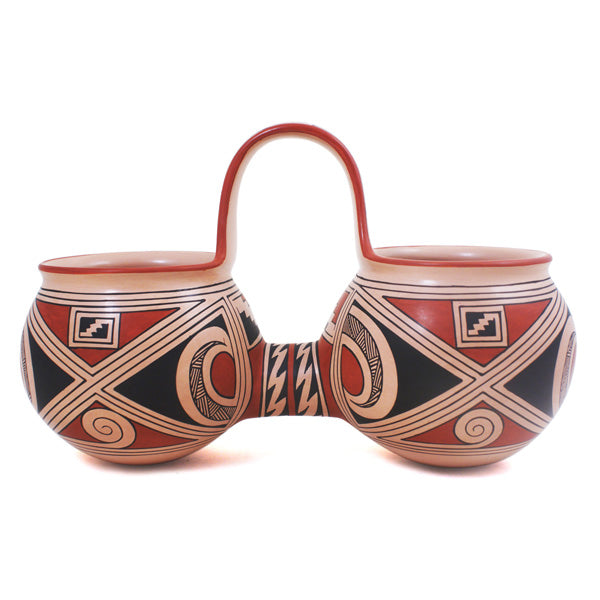 Sabino Villalba: Ancient Casas Grandes Design Olla