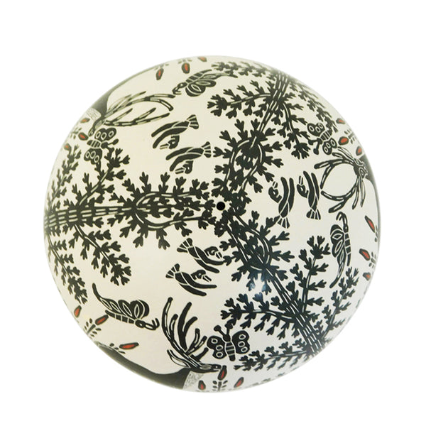 Efren Ledezma: Deer & Butterflies Olla