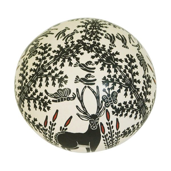 Efren Ledezma: Deer & Butterflies Olla