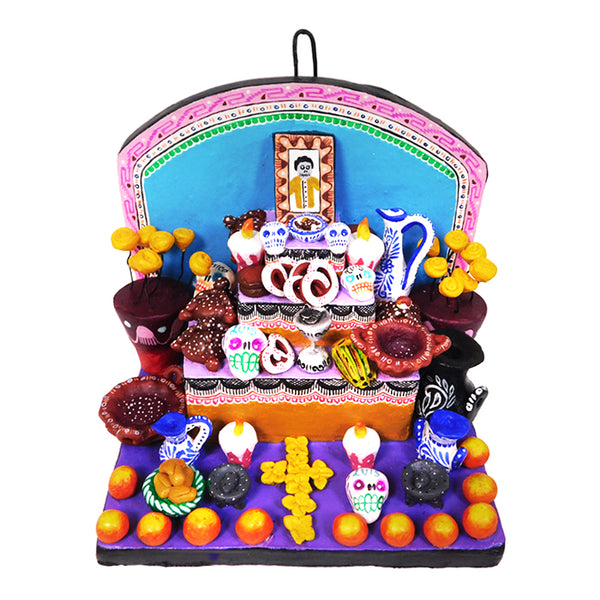 Saul Montesinos: Day of the Dead Ofrenda