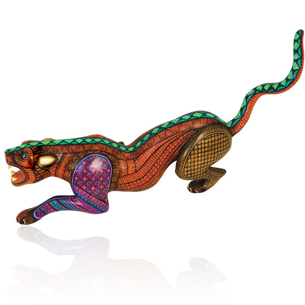 Jorge Vaszquez: Magnificent Fierce Jaguar Woodcarving