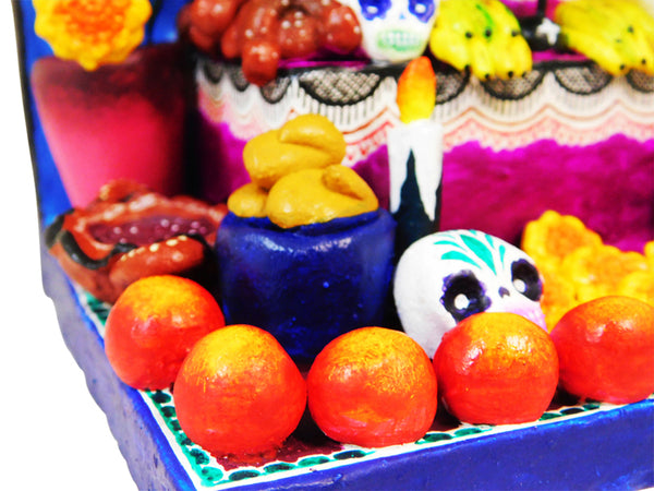 Saul Montesinos: Day of the Dead Ofrenda