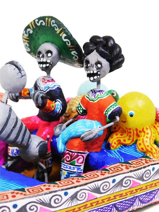 Saul Montesinos: Skeletons Canoe