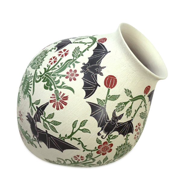 Adrian Corona: Nocturnal Bats & Blossoms Mata Ortiz Olla