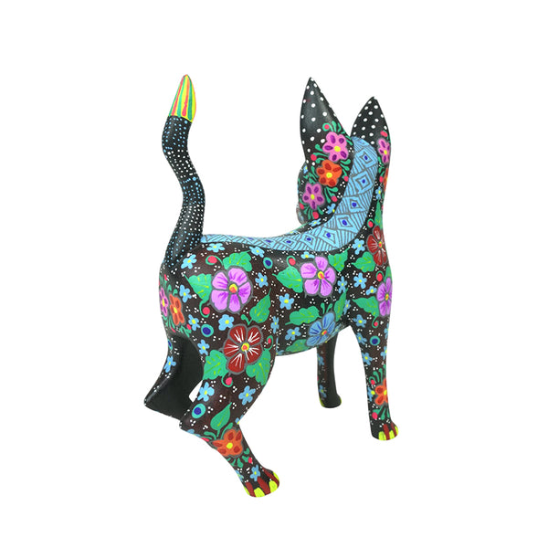 Alberto Jimenez: Little Flower Dog Woodcarving