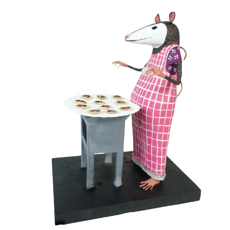 Antonio Alonso: Ms. Opossum's Mini Pies Paper Mache