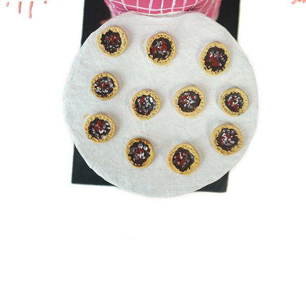 Antonio Alonso: Ms. Opossum's Mini Pies Paper Mache