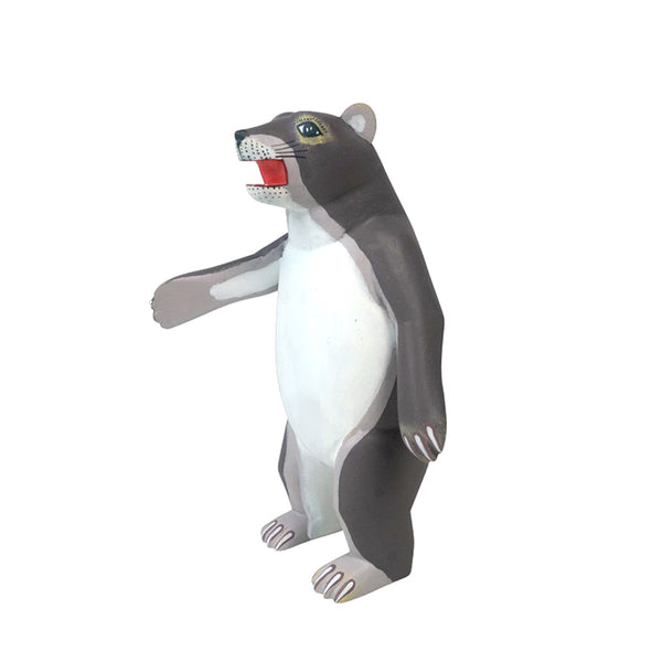 Avelino Perez: California Bear Alebrije