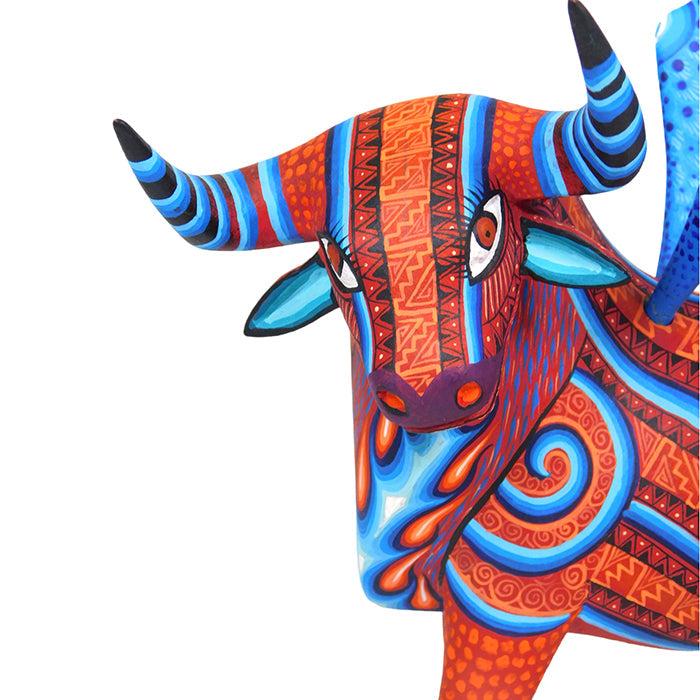 (LYWY) Carolina Sandoval & Kengi: Winged Bull Woodcarving