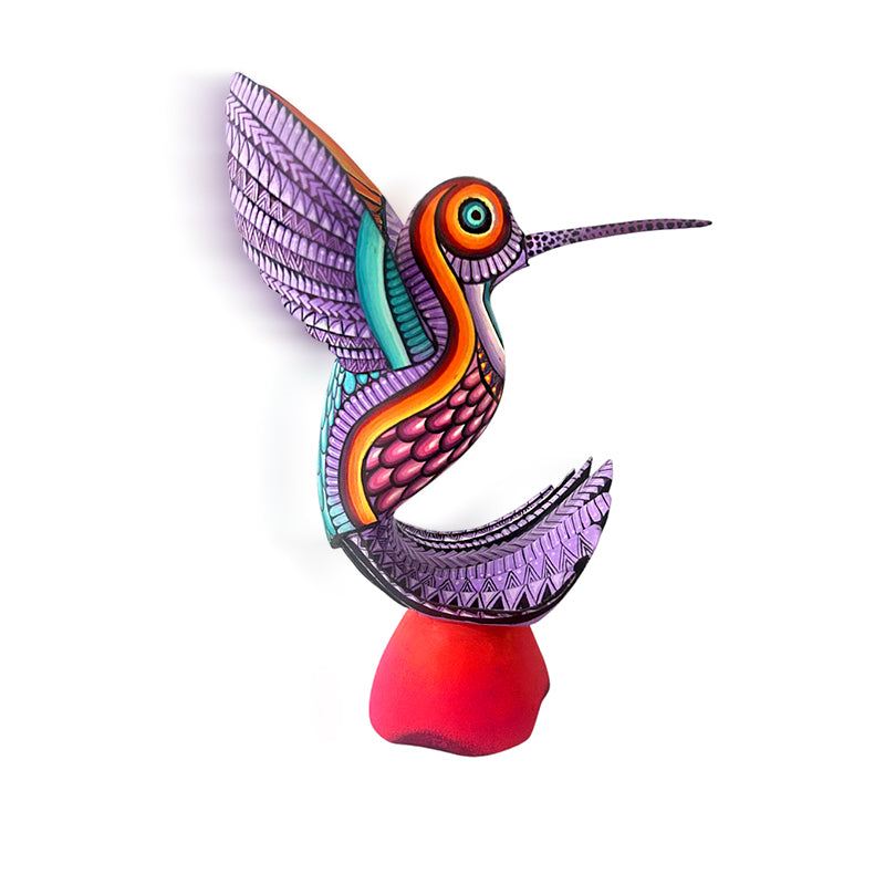 Carolina Sandova & Kengi: Hummingbird on Petal Woodcarving