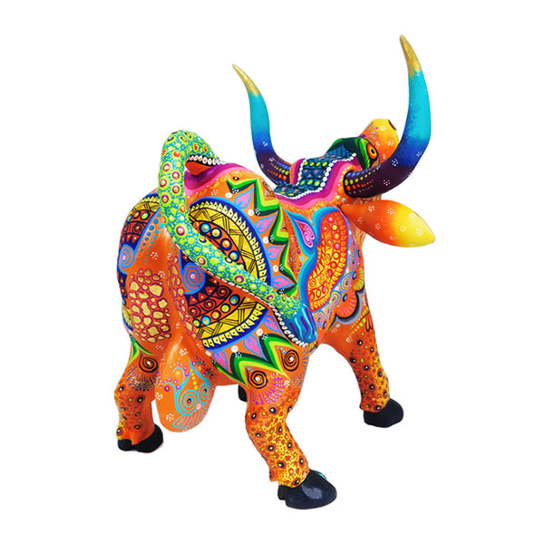 Cesar Melchor: Longhorn Bull Sculpture