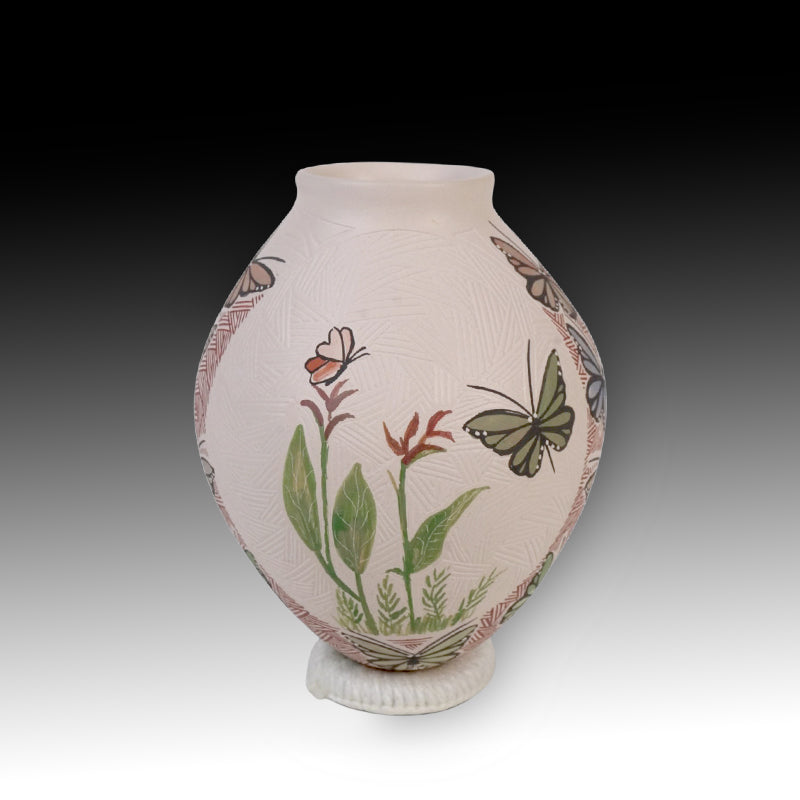 Cindy Perez: Etched Butterflies Mata Ortiz