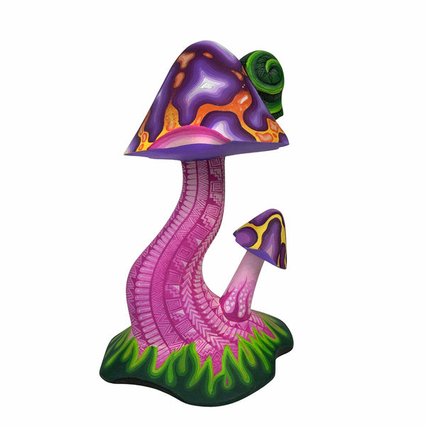 Carolina Sandoval & Kengi: Mushrooms & Snail Woodcarving