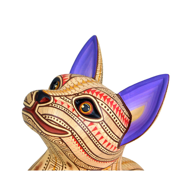 Fabiola Carmona: Adorable Cat Woodcarving