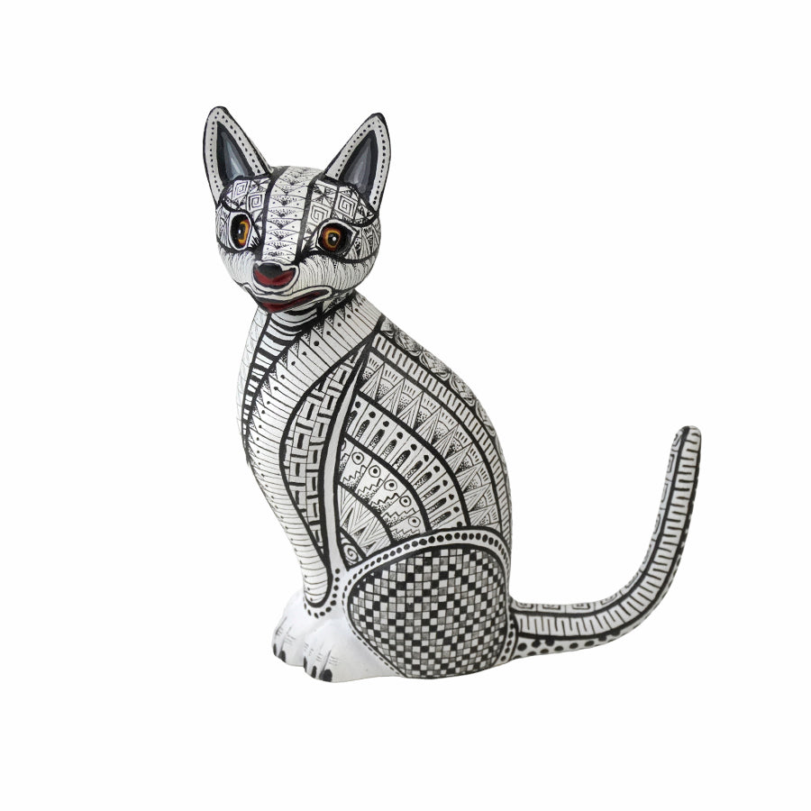 Marco & Leticia Hernandez: Little Dog Alebrije