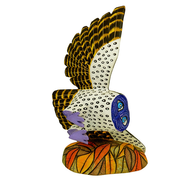 Eleazar Morales: Owl Woodcarving
