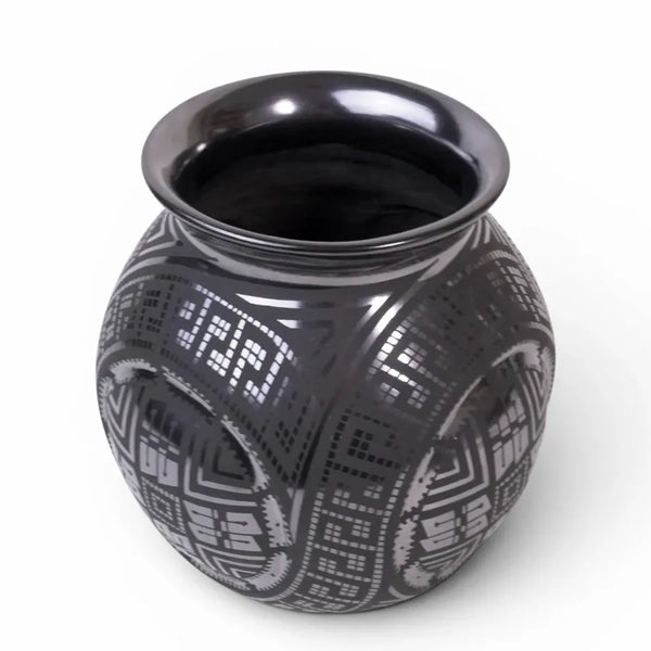 Eli Ortiz: Black on Black Mata Ortiz Pottery