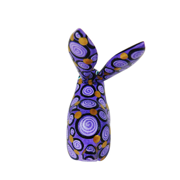 Faviola Fabian: Miniature Rabbit Woodcarving