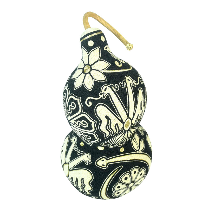 Huichol: Yarn Gourd Figurine
